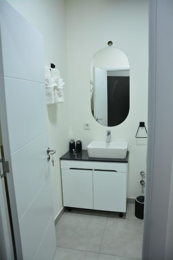 Magnolija Apartments บิโตลา ภายนอก รูปภาพ