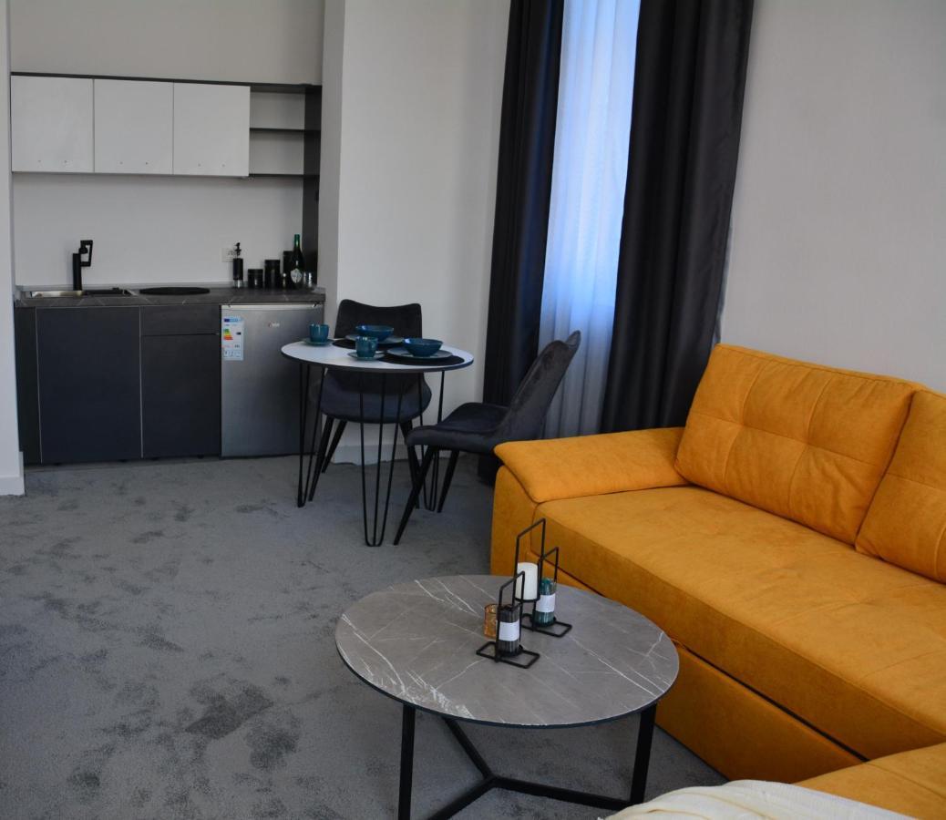 Magnolija Apartments บิโตลา ภายนอก รูปภาพ