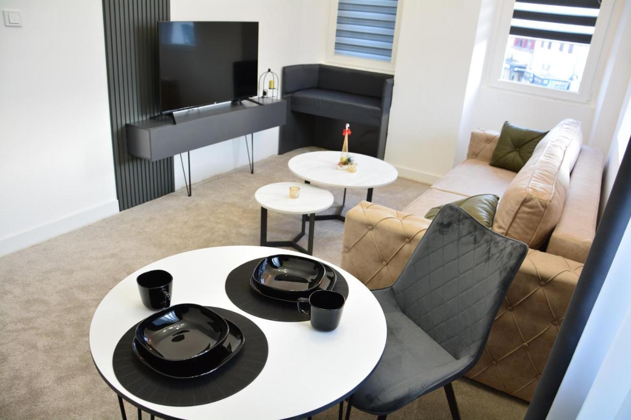Magnolija Apartments บิโตลา ภายนอก รูปภาพ