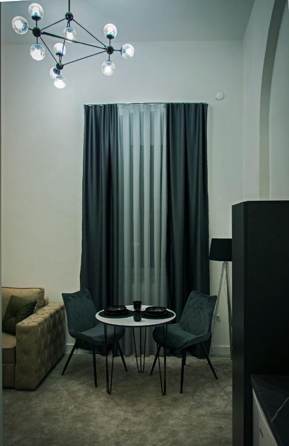 Magnolija Apartments บิโตลา ภายนอก รูปภาพ