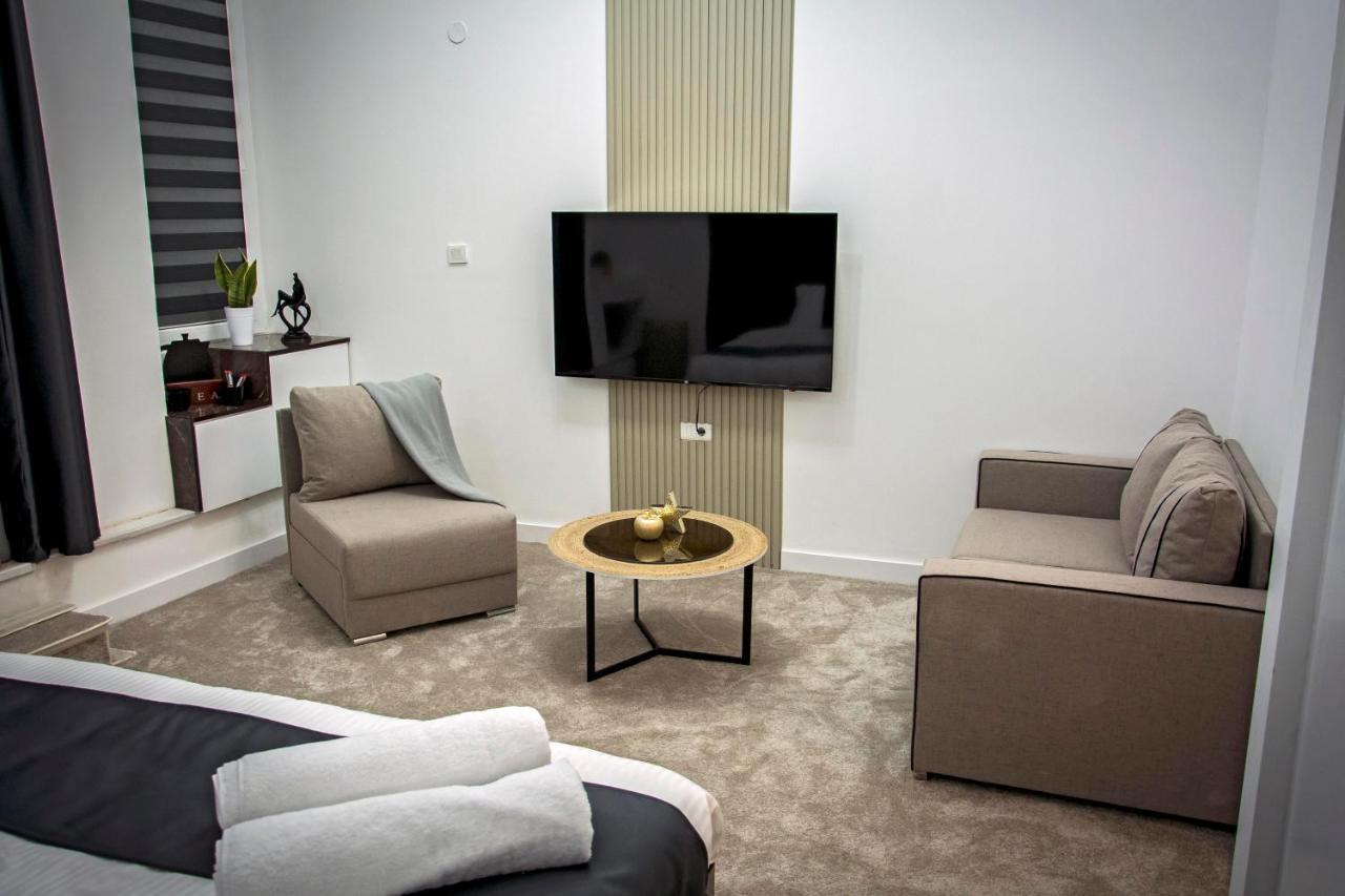 Magnolija Apartments บิโตลา ภายนอก รูปภาพ