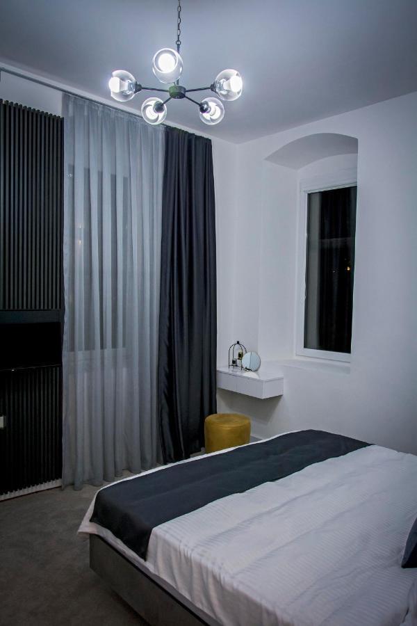 Magnolija Apartments บิโตลา ภายนอก รูปภาพ